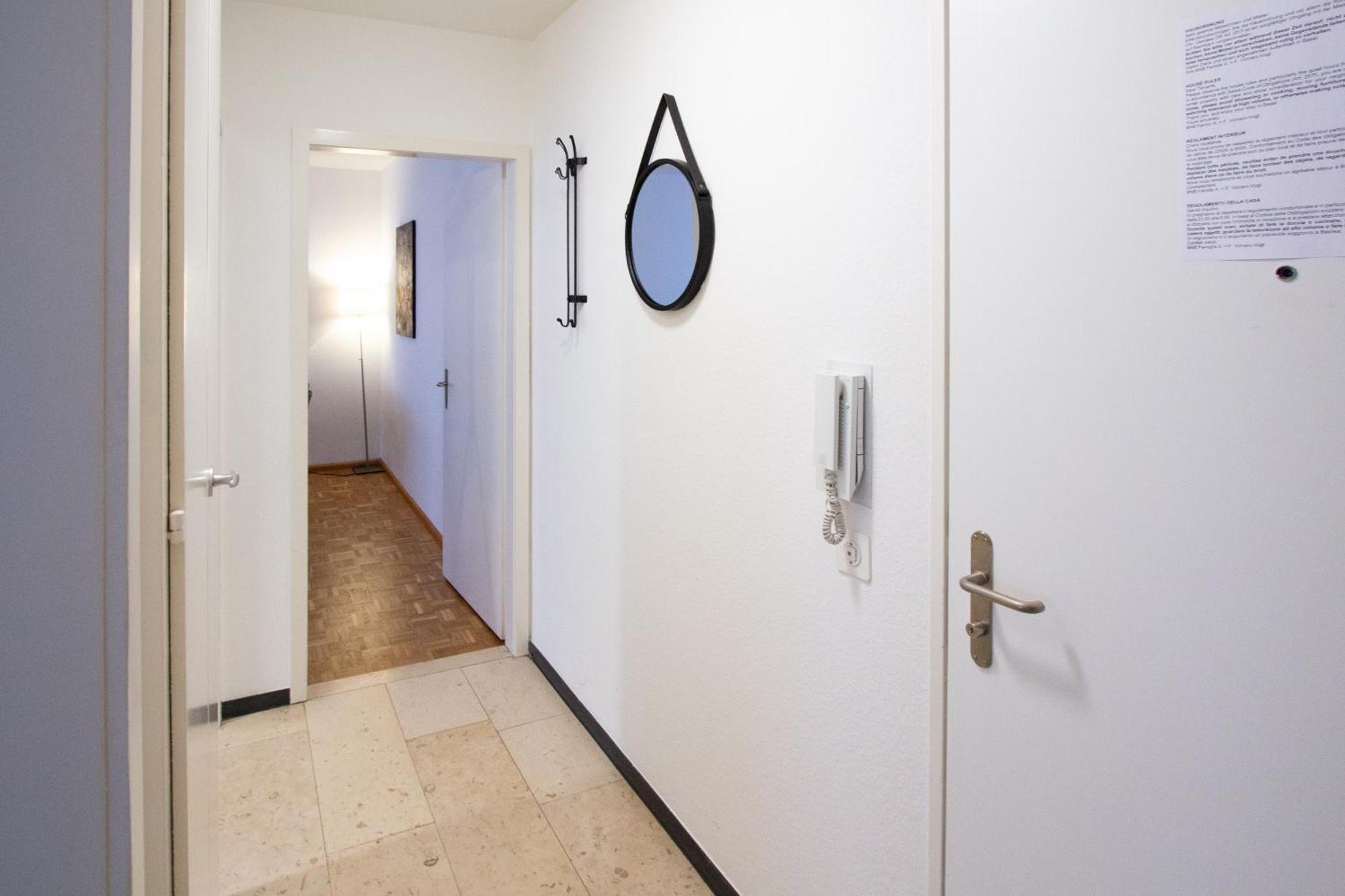 Gemuetliche Grosse Wohnung Naehe Uni Basel Exterior foto