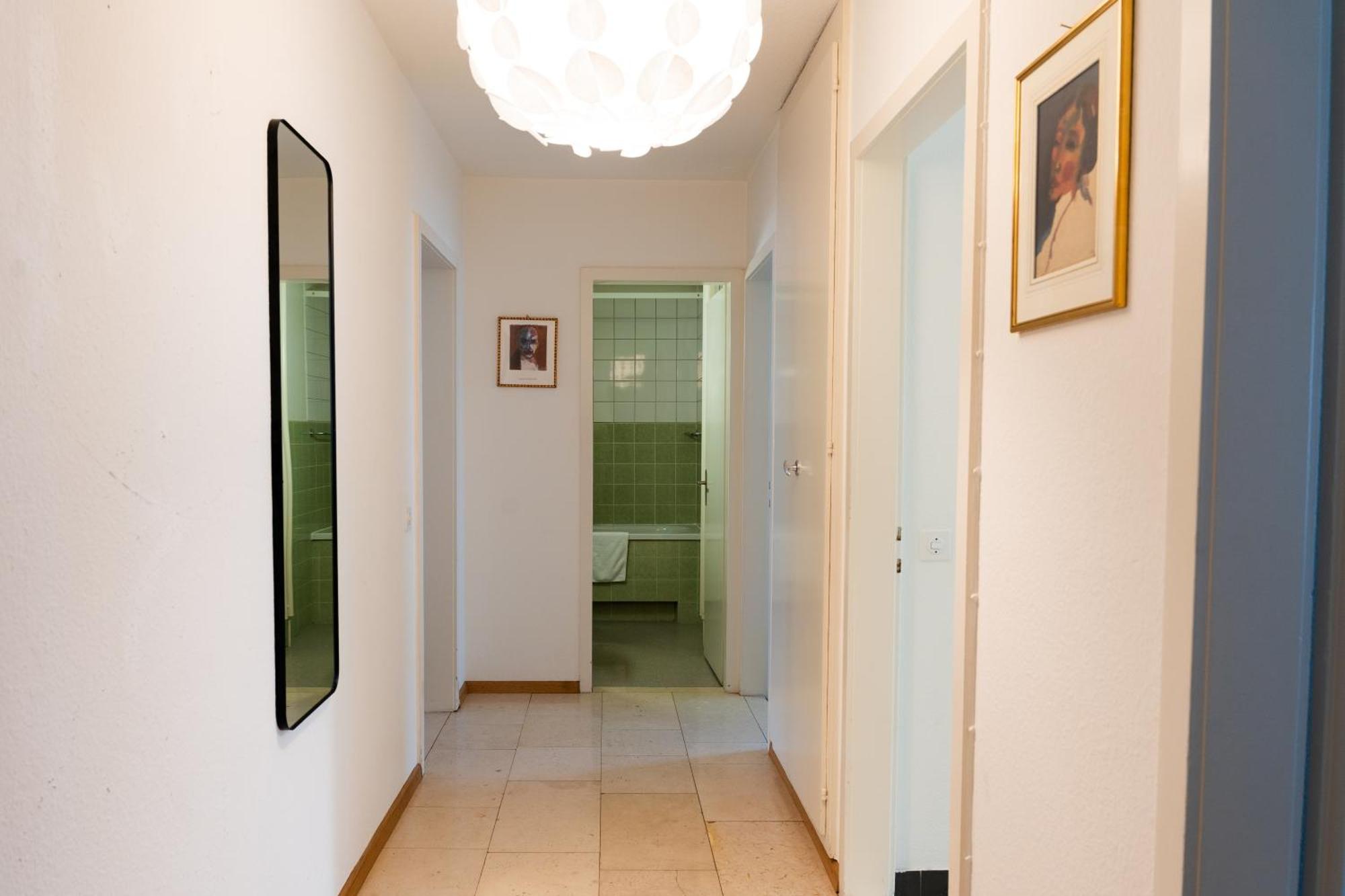 Gemuetliche Grosse Wohnung Naehe Uni Basel Exterior foto